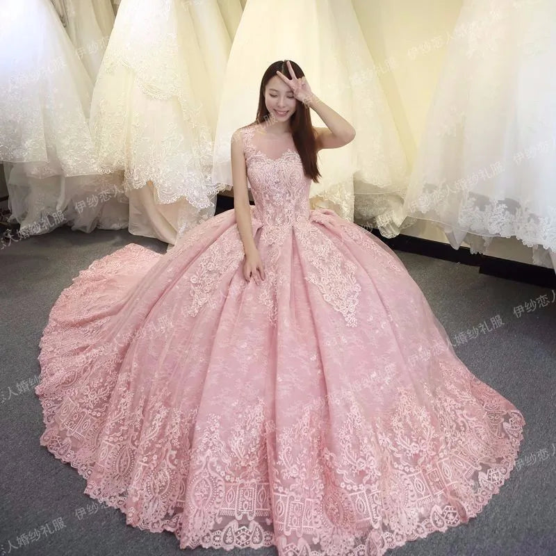 Robe de mariée princesse rose, sans manches, en dentelle appliquée