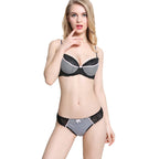 Ensemble culotte et soutien-gorge transparents pour femmes