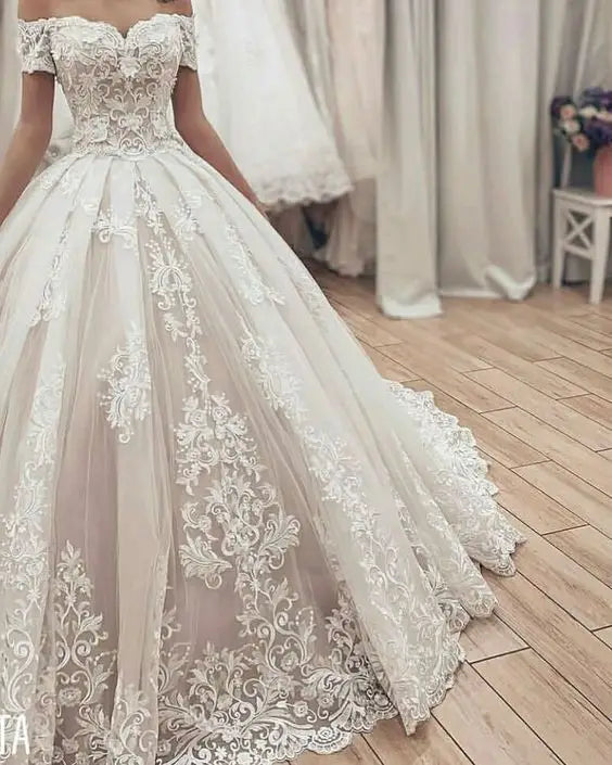 Magnifique robes de mariée en dentelle pour femmes