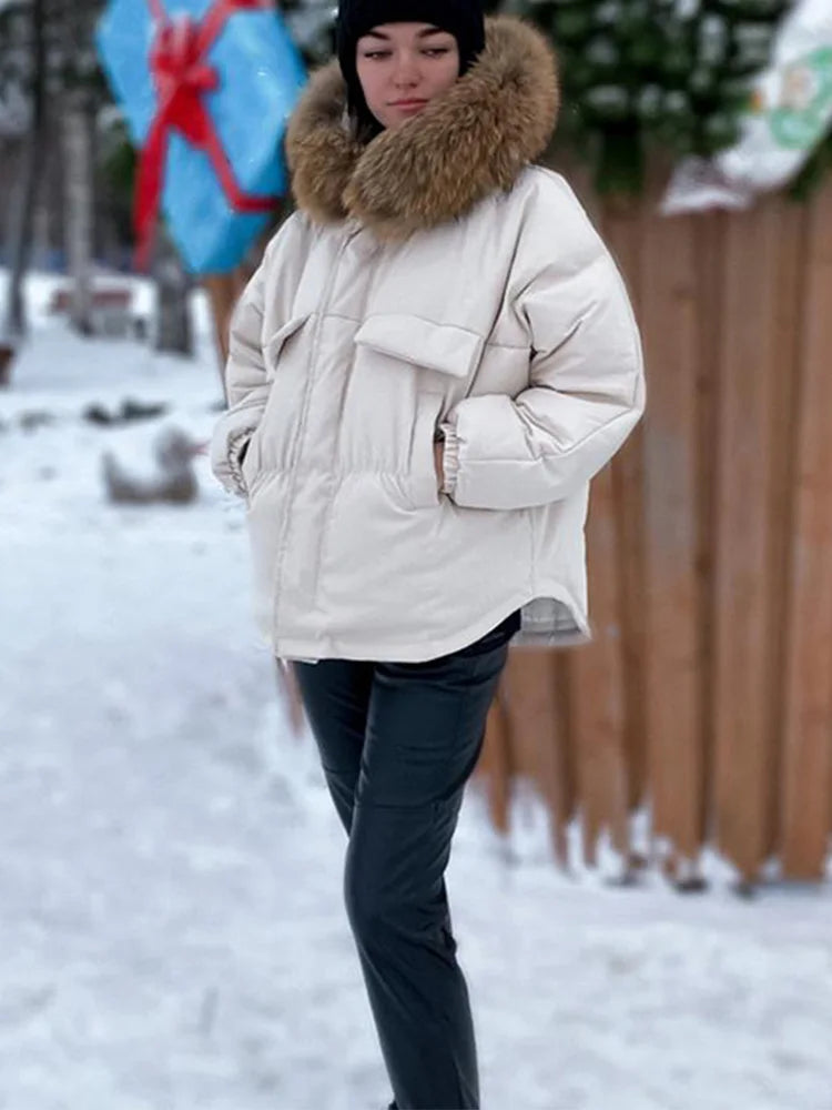 Manteau vraie fourrure de raton laveur à capuche 90% blanc canard pour femmes