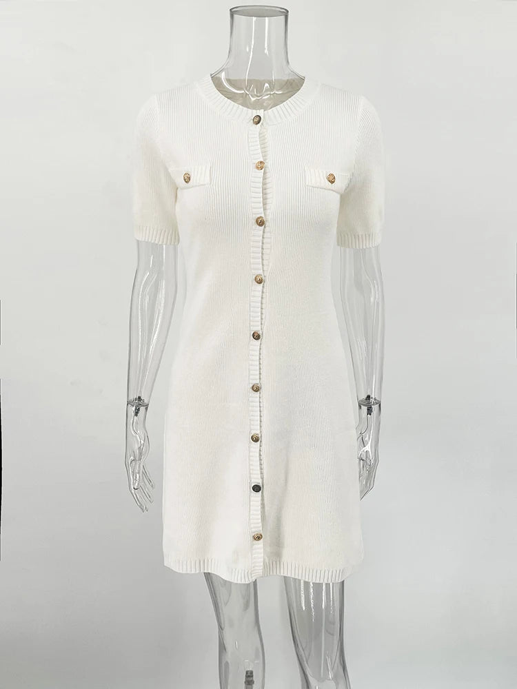 Mini robe blanche élégante pour femme