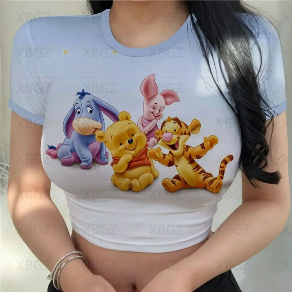 T-shirt Disney Winnie pour femmes haut court