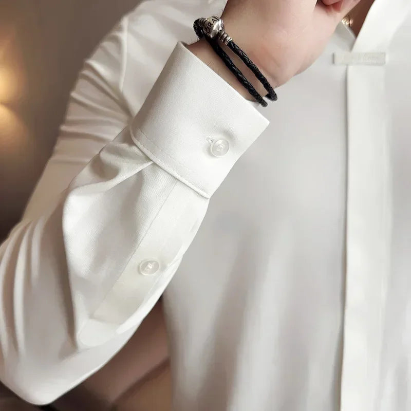 T-shirt à manches longues et col en v pour hommes