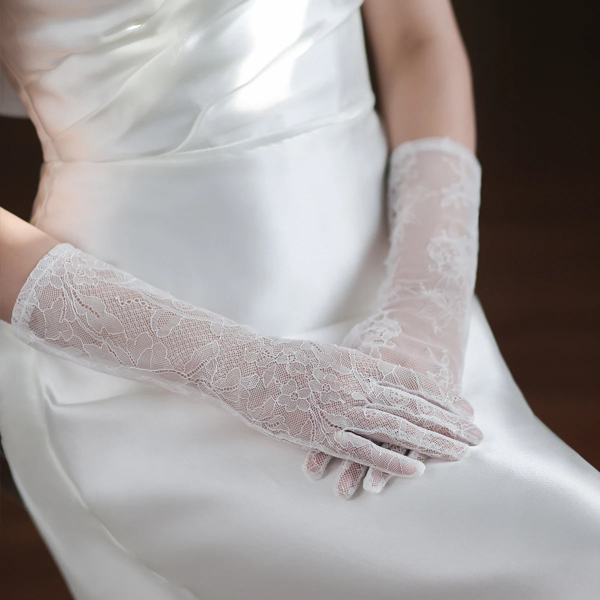 Gants en dentelle de tulle uni pour femmes, longs doigts blancs,