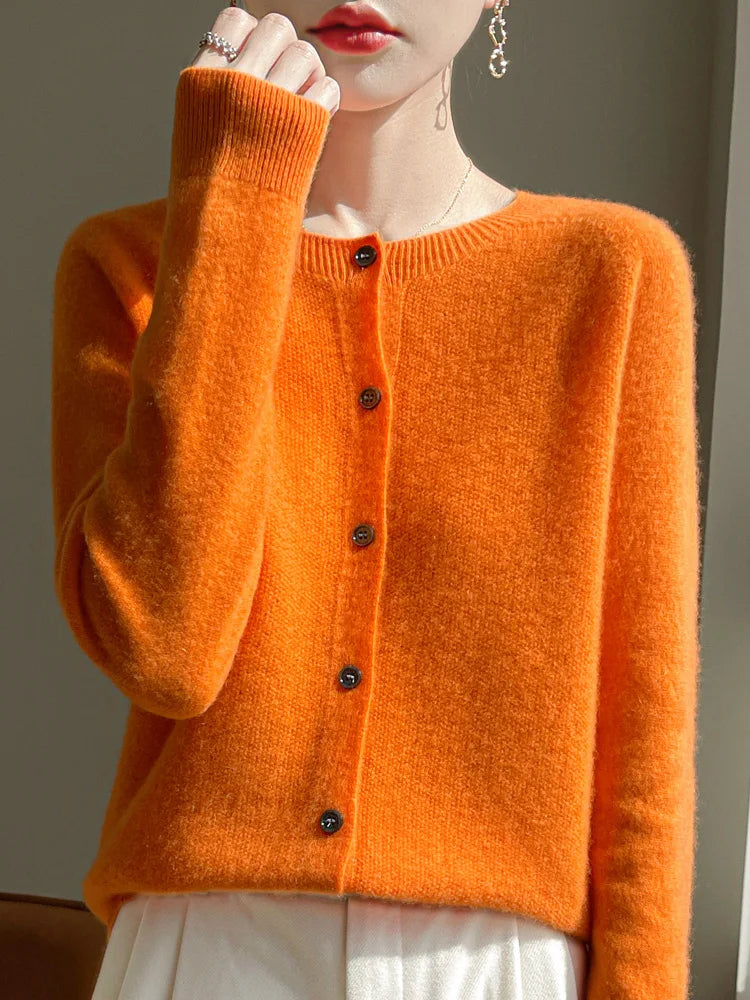 Cardigan de base à col rond pour femmes