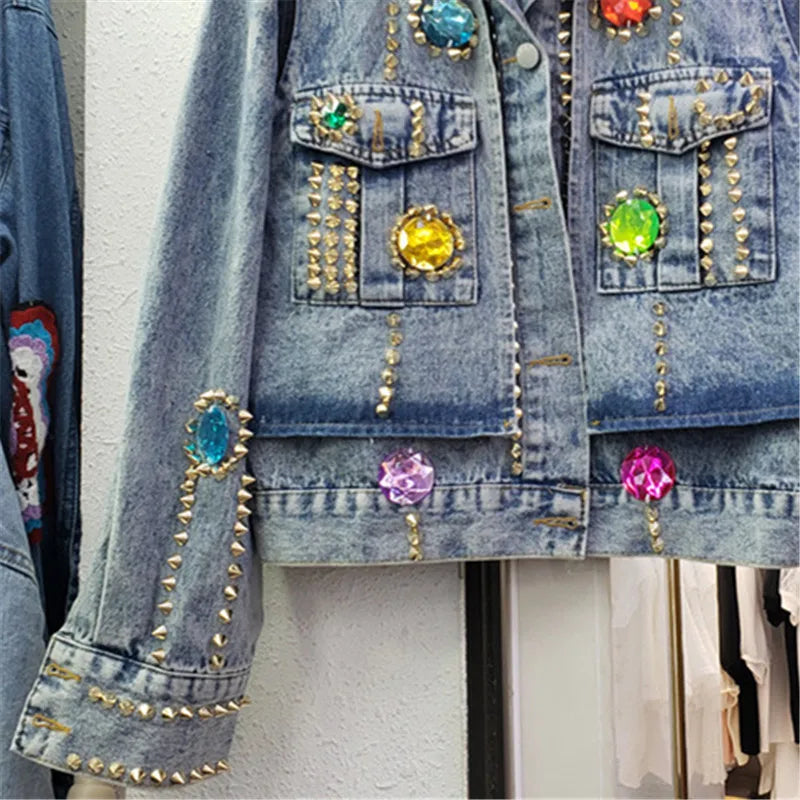 Veste en jean à grandes poches et rivets multicolores pour femme