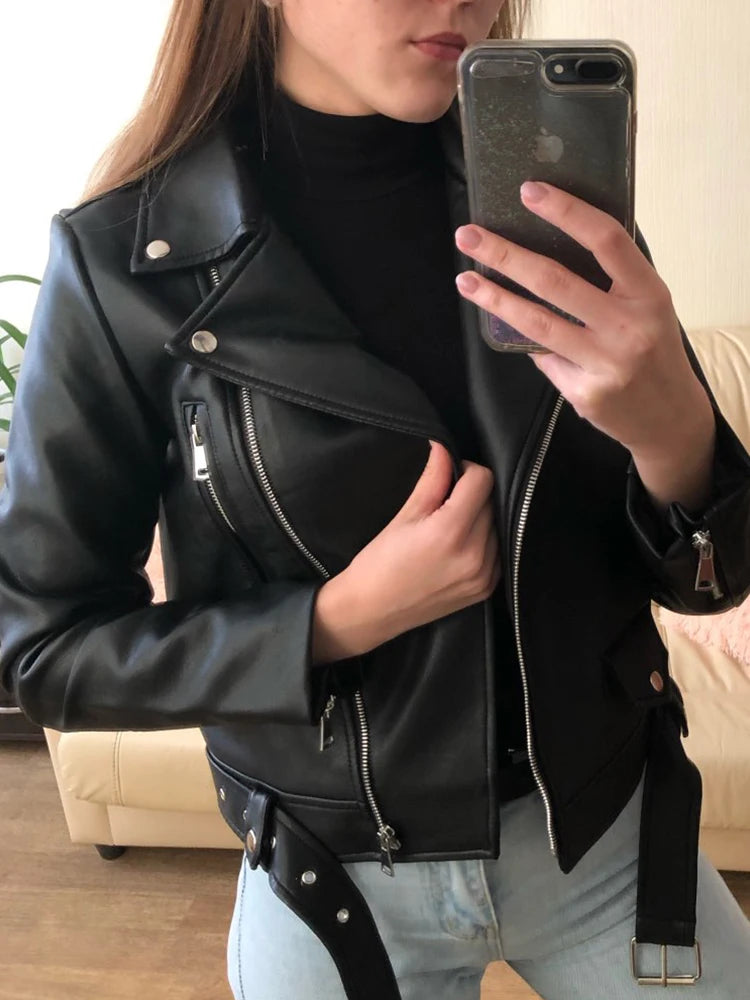 Veste courte avec ceinture en similicuir pour femmes