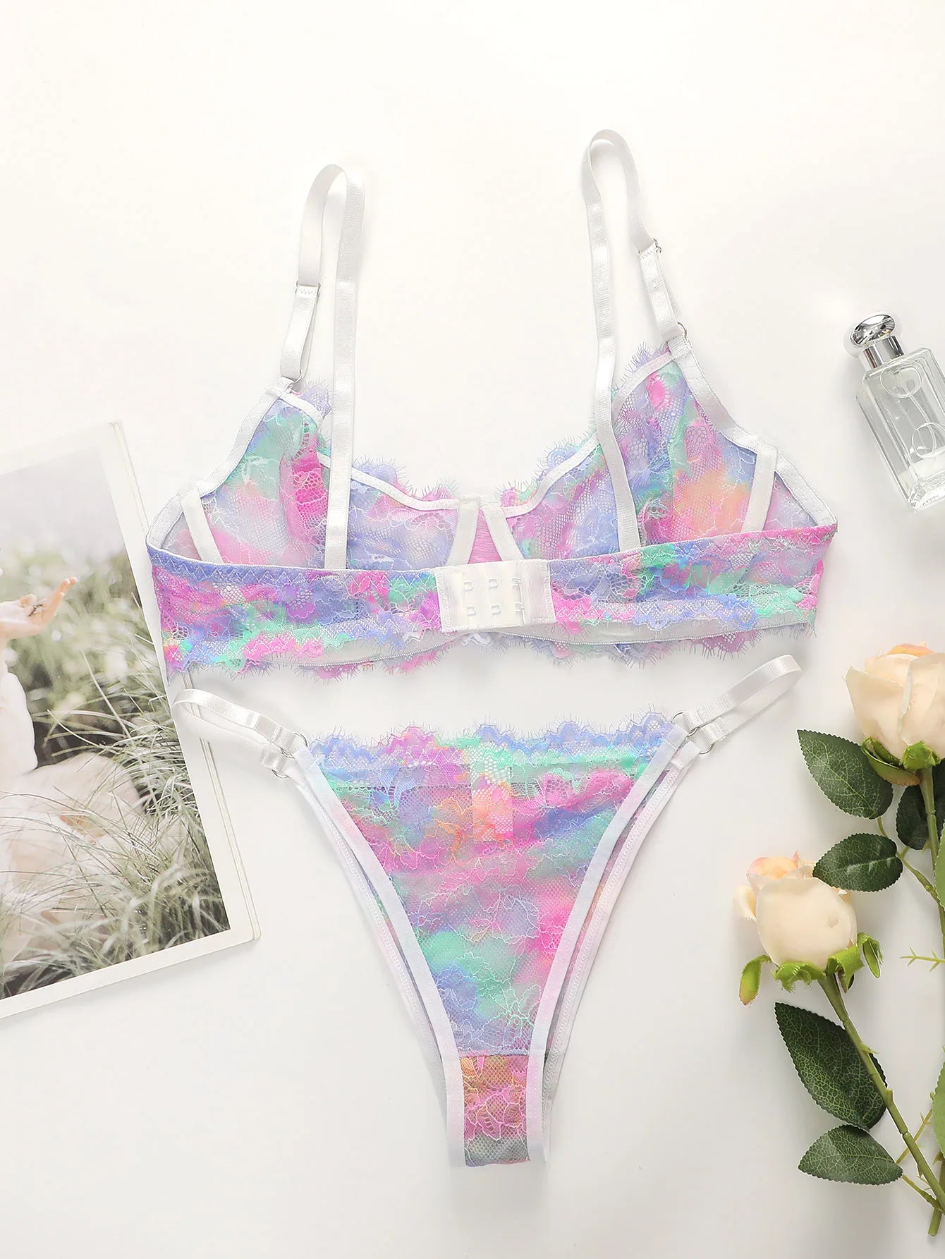 Ensemble  soutien-gorge et string en dentelle pour femmes