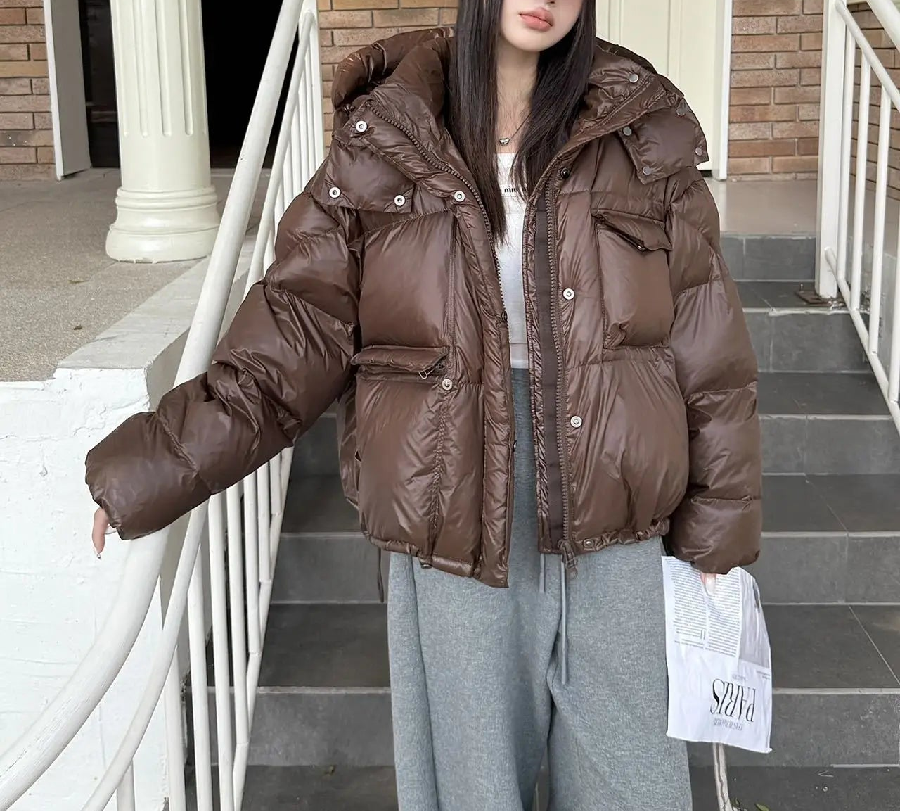 Doudoune courte polyvalente à capuche pour femme