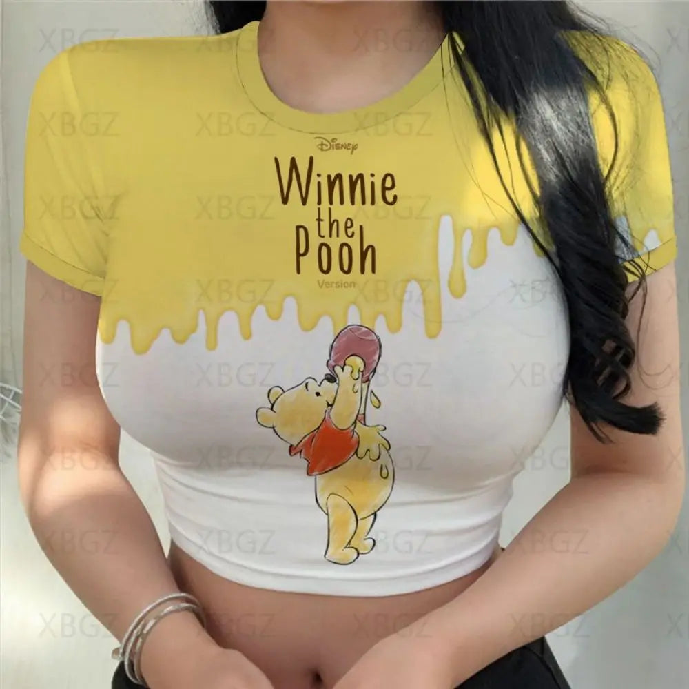 T-shirt Disney Winnie  pour femmes haut court