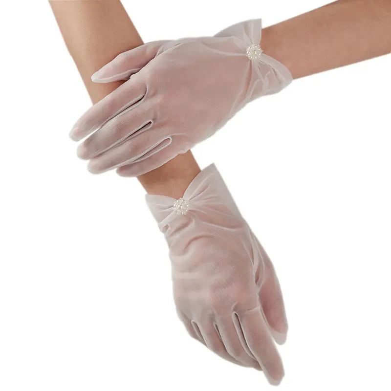 Gants en tulle doux pour les patients de mariage frais, petites perles et fleurs