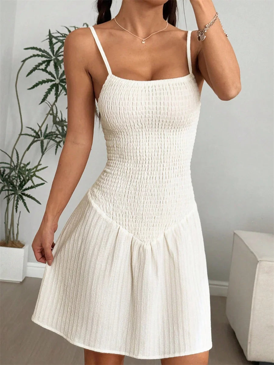 Robe caraco blanche à col carré pour femmes