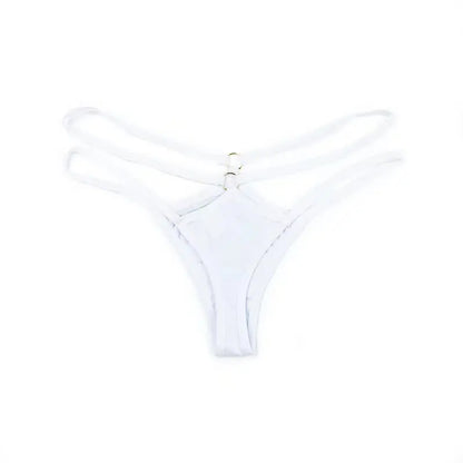 String taille basse à fines bretelles pour femme