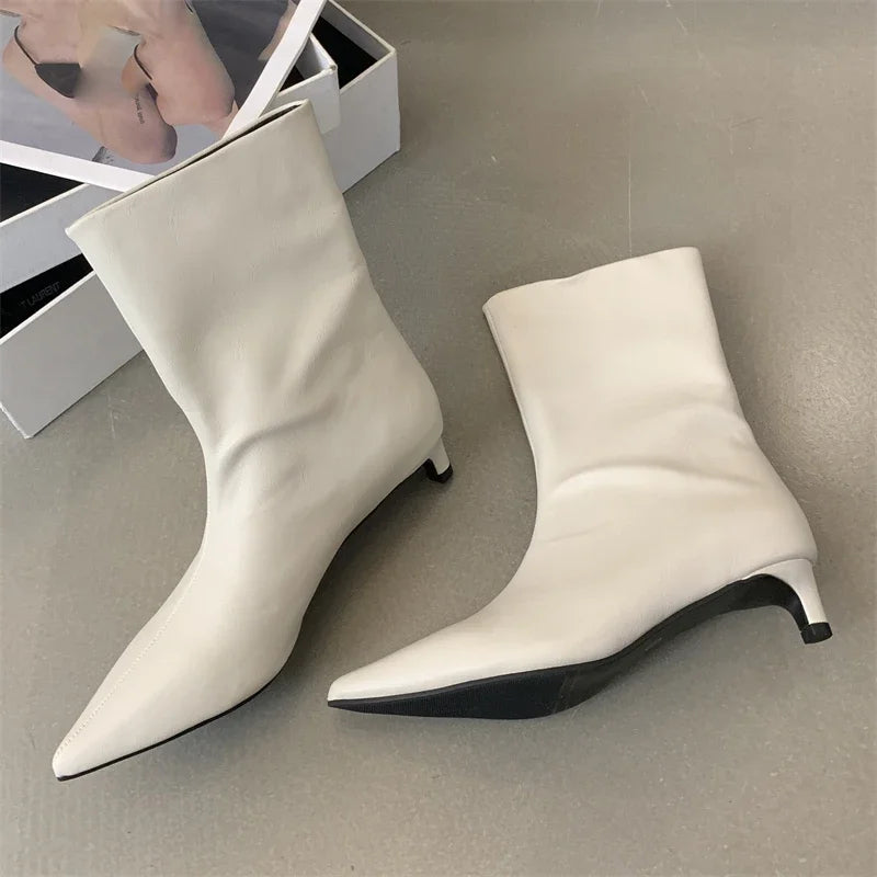 Bottines à bout pointu pour femmes