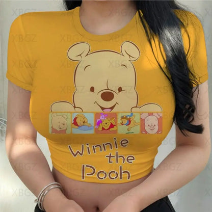 T-shirt Disney Winnie  pour femmes haut court