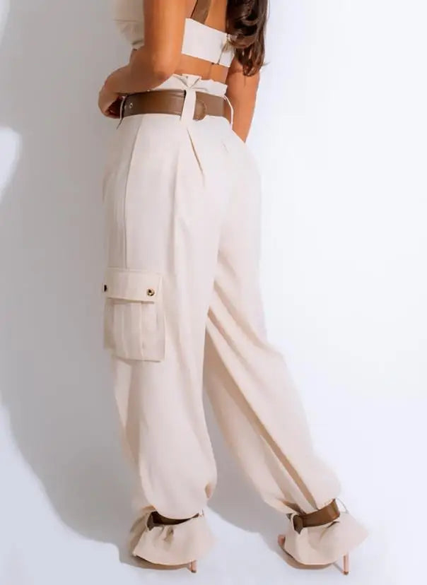 Pantalon cargo taille haute ceinturé à la taille pour femme