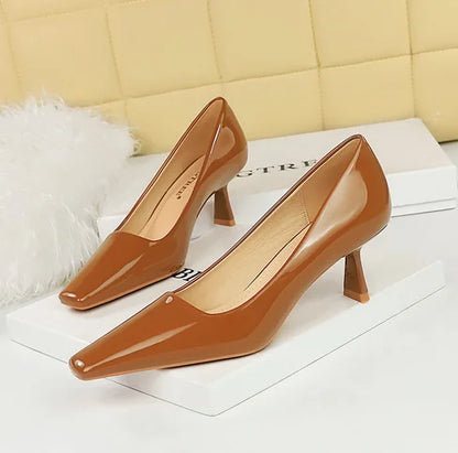 Chaussures en cuir verni simples pour femmes, talons hauts fins, bouche peu profonde, tête carrée