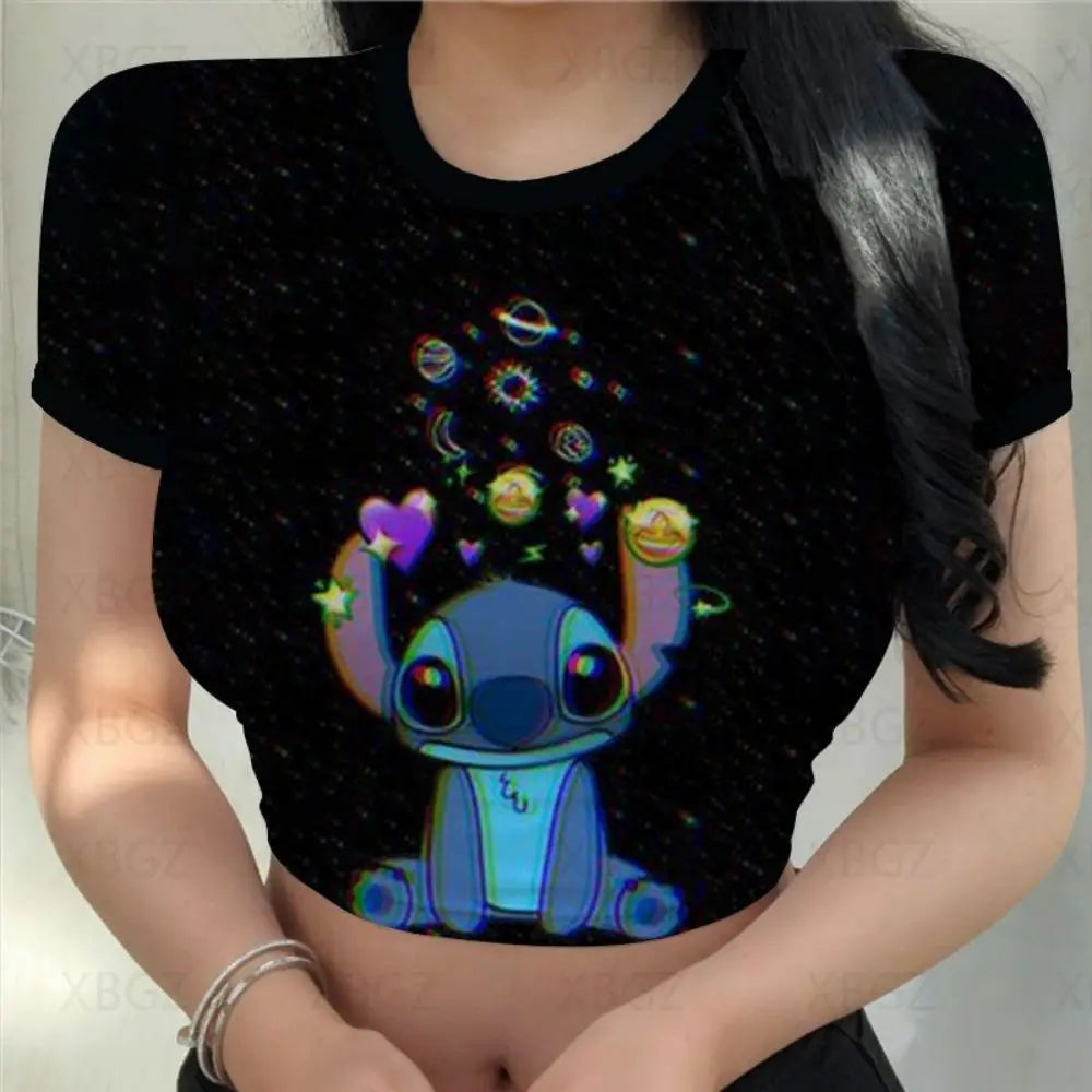 T-shirt Disney stitch  pour femmes haut court