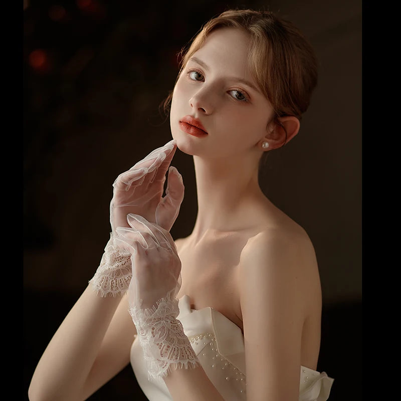 Gants de Poignet Courts en Dentelle et Tulle Blanc pour Femme