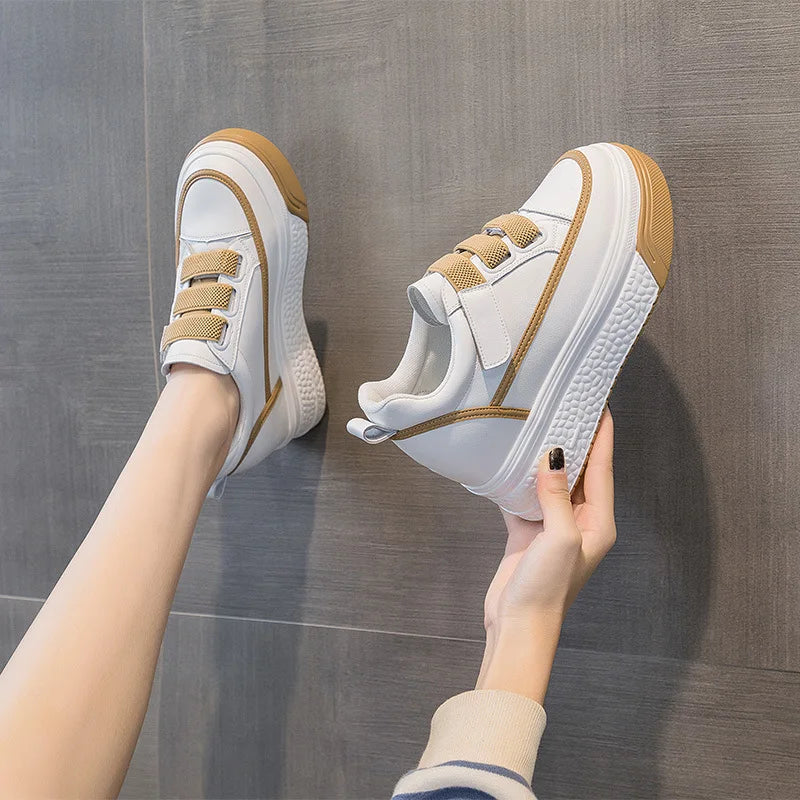 Baskets à plate-forme compensée en cuir véritable pour femmes