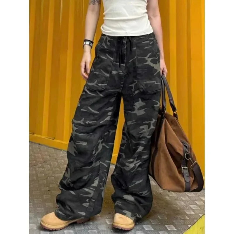 Pantalon cargo camouflage oversize vintage Deeptown pour femme