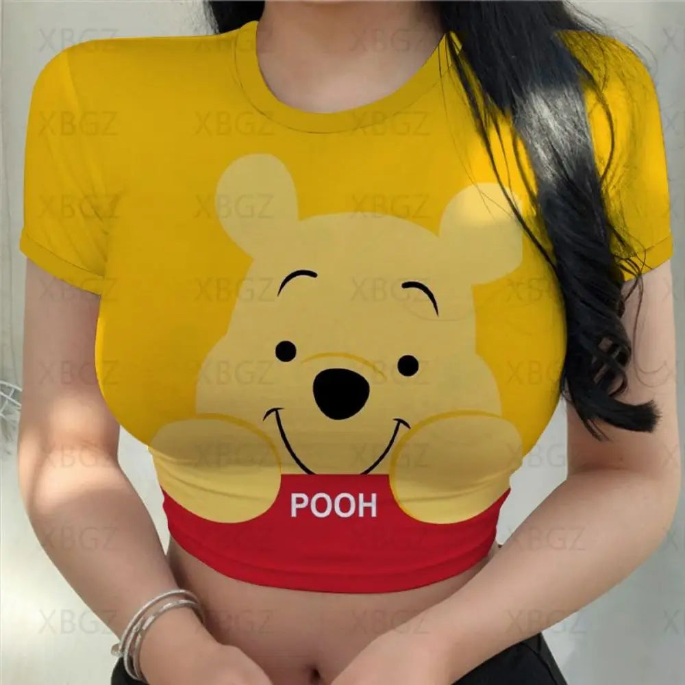 T-shirt Disney Winnie  pour femmes haut court