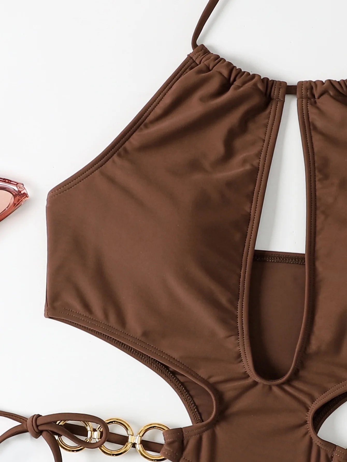 Maillot de bain une pièce marron, sexy, découpé, col haut, anneau en métal pour femmes
