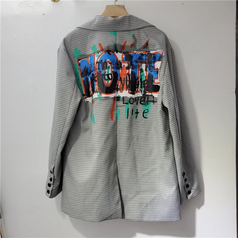 Blazer mi-long imbibé de lettres graffiti pour femmes