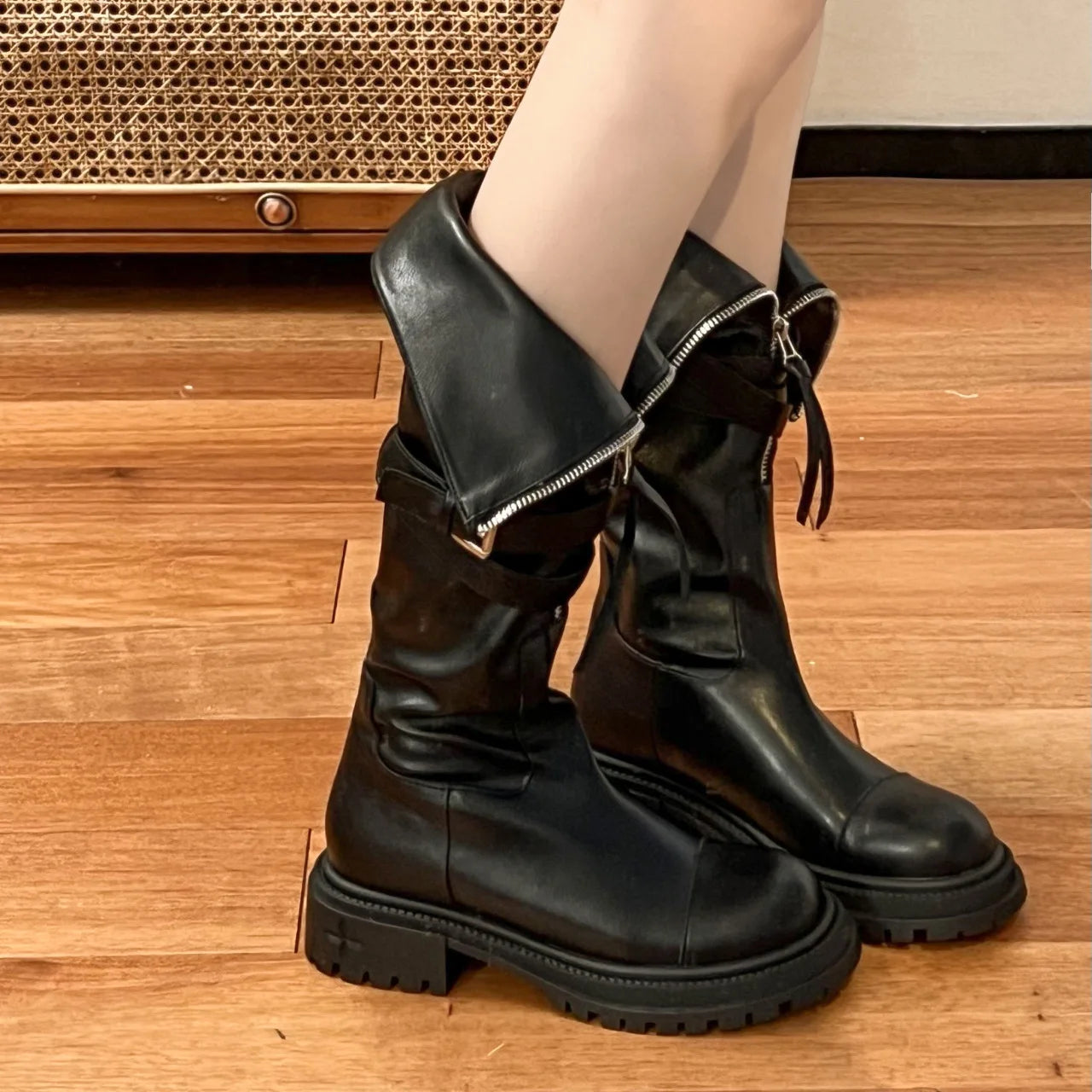 Bottes en cuir PU pour femmes  décor en métal