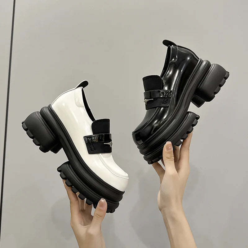 Baskets à plateforme en cuir verni PU pour femmes