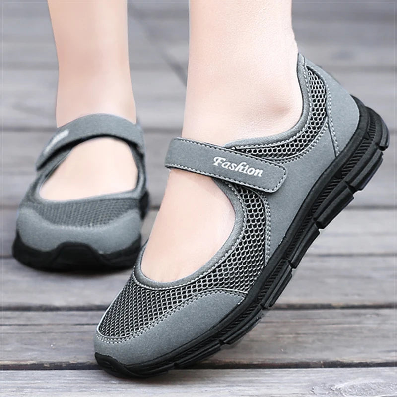 Chaussures de marche en maille pour femmes