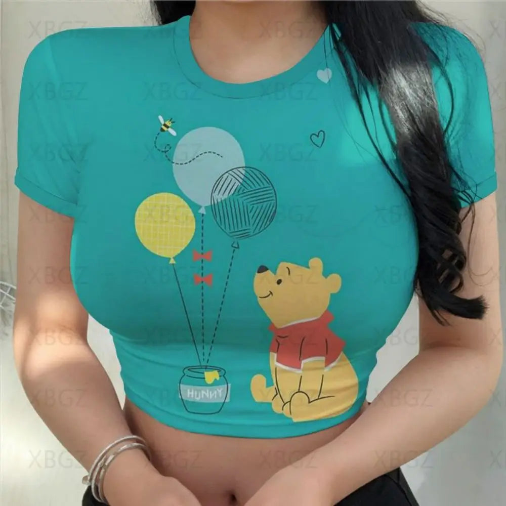 T-shirt Disney Winnie pour femmes haut court