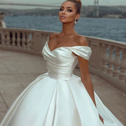 Robe de Mariée Blanche Élégante en Satin