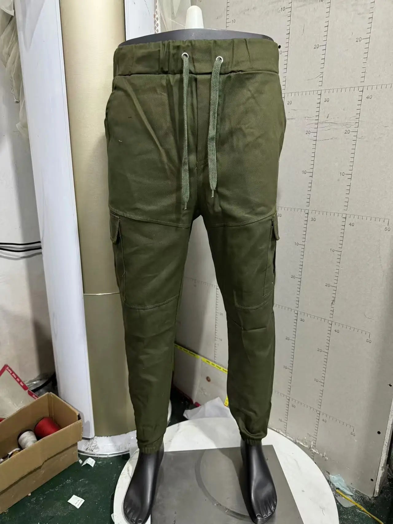 Pantalon cargo pour hommes