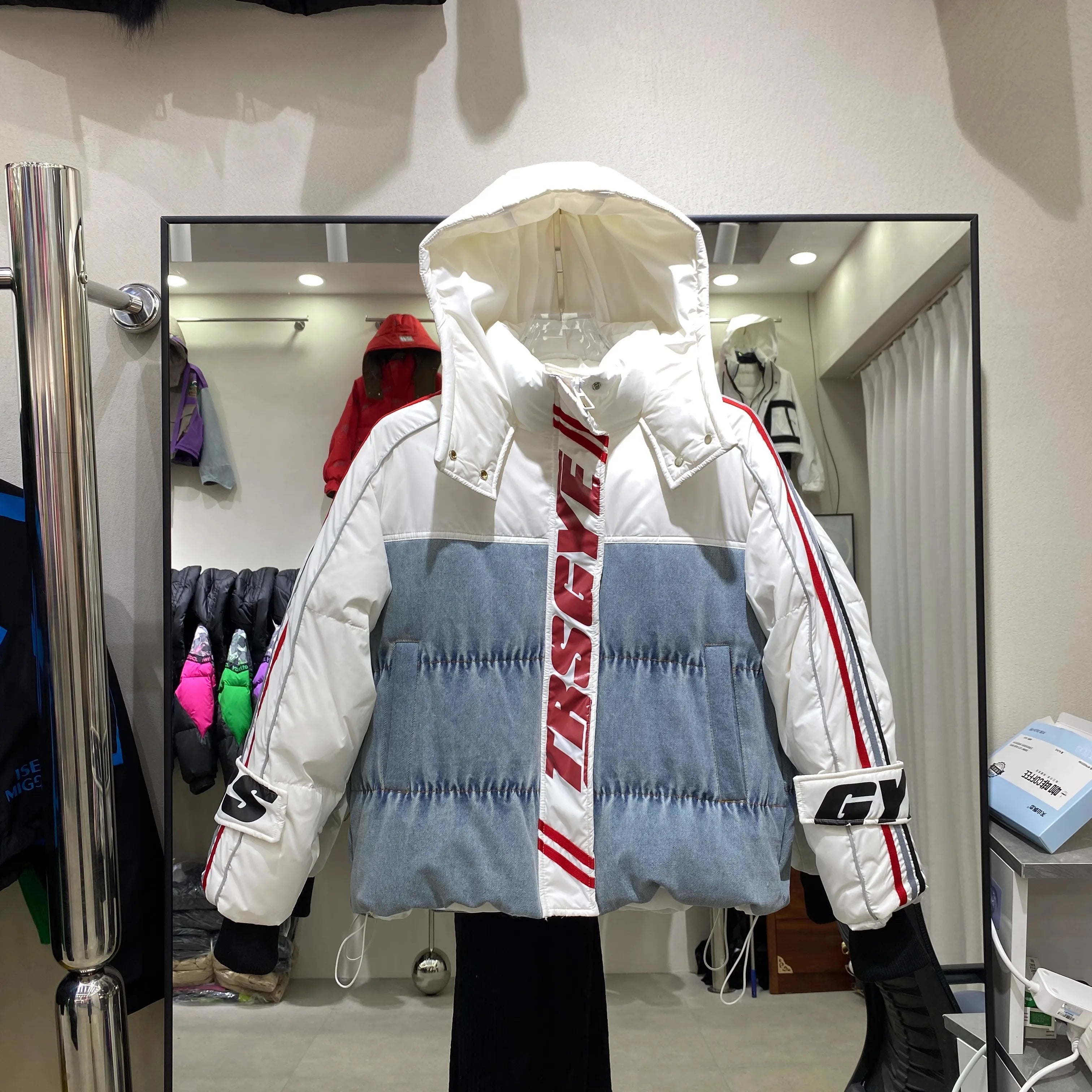 Doudoune courte en denim pour femme