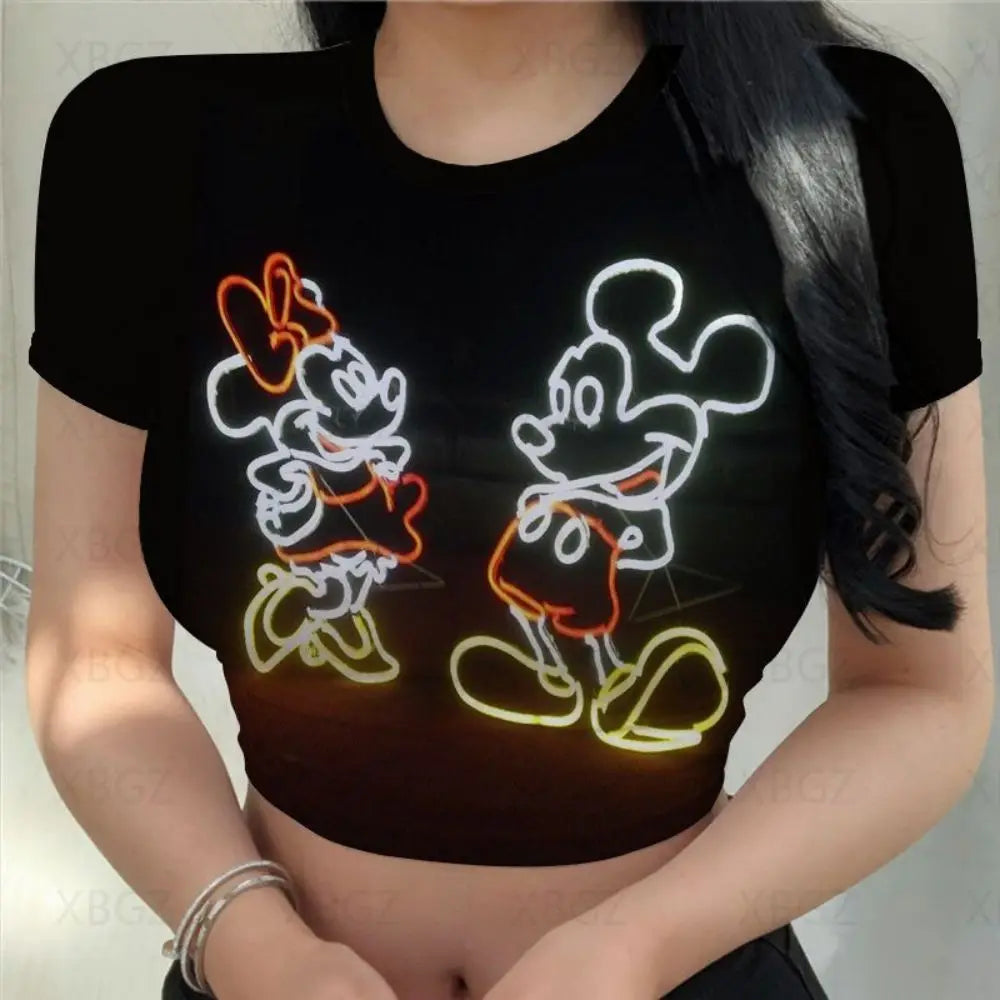 T-shirt Disney Minnie Mouse pour femmes haut court