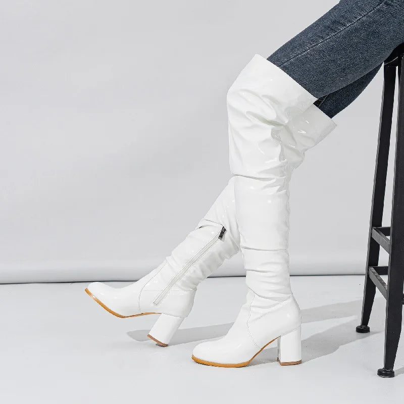 Bottes au dessus du genou  en cuir verni pour femmes