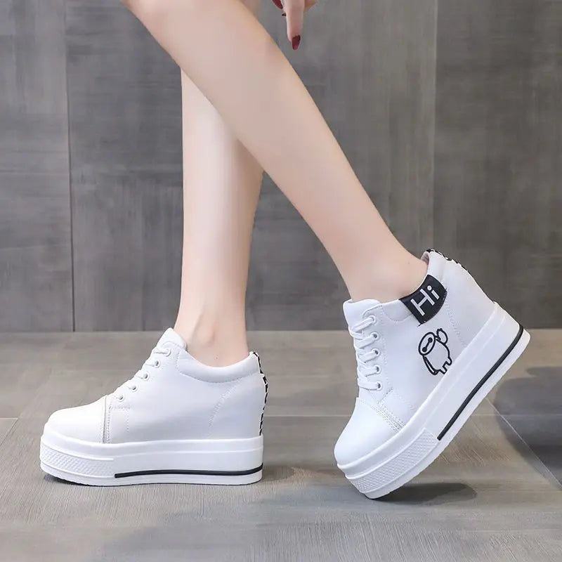 Baskets à plateforme argentées pour femmes