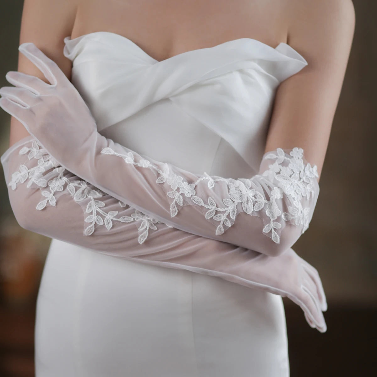 Gants Longs en Tulle Doux avec Appliques en Dentelle Blanche pour Femme