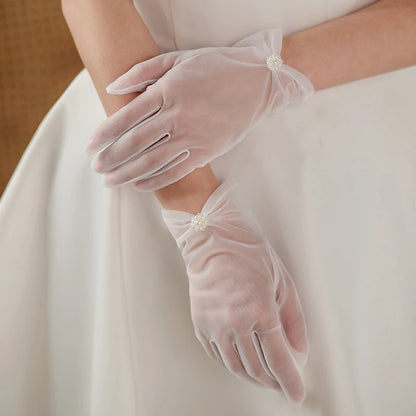 Gants en tulle doux pour les patients de mariage frais, petites perles et fleurs