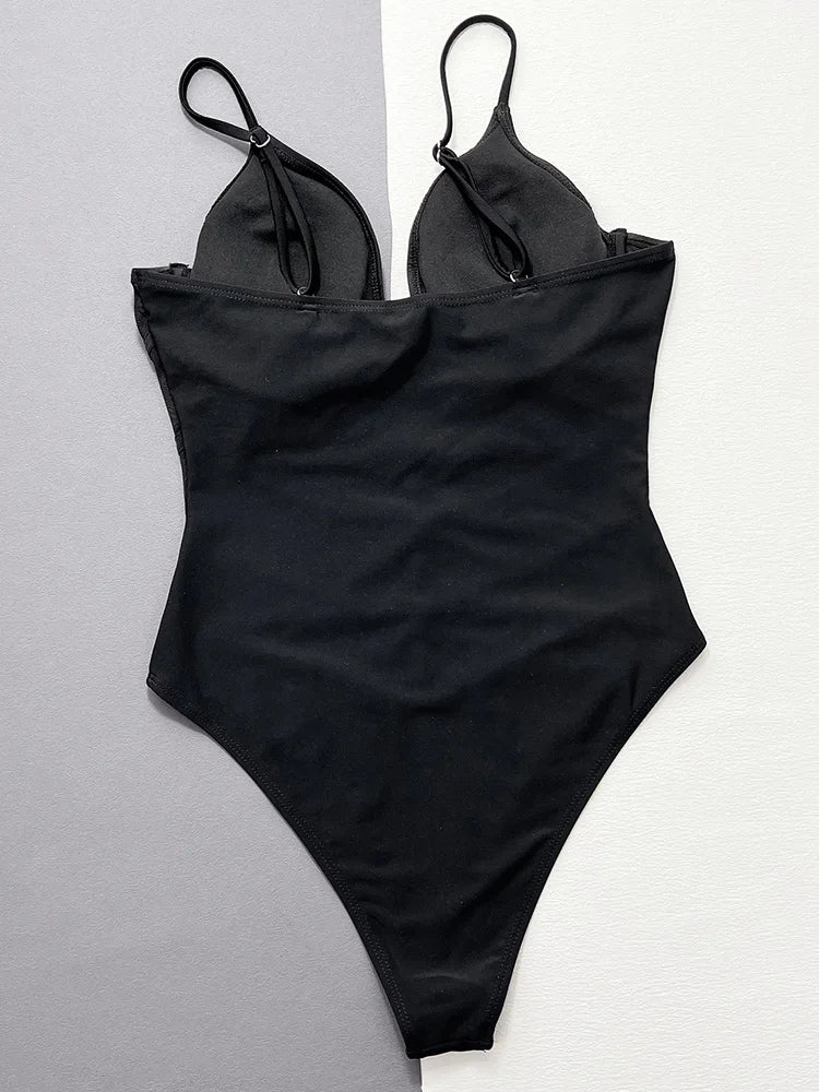 Maillot de bain une pièce transparent en maille à armatures, coupe haute, pour femmes