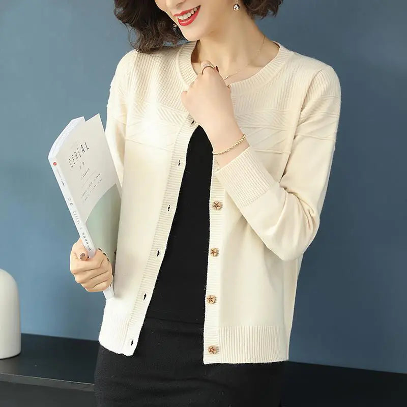 Cardigan à manches longues et boutons pour femme