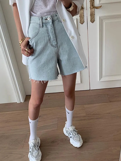 Short en jean bleu clair pour femme