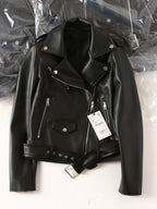 Veste en cuir noir à revers court pour femmes