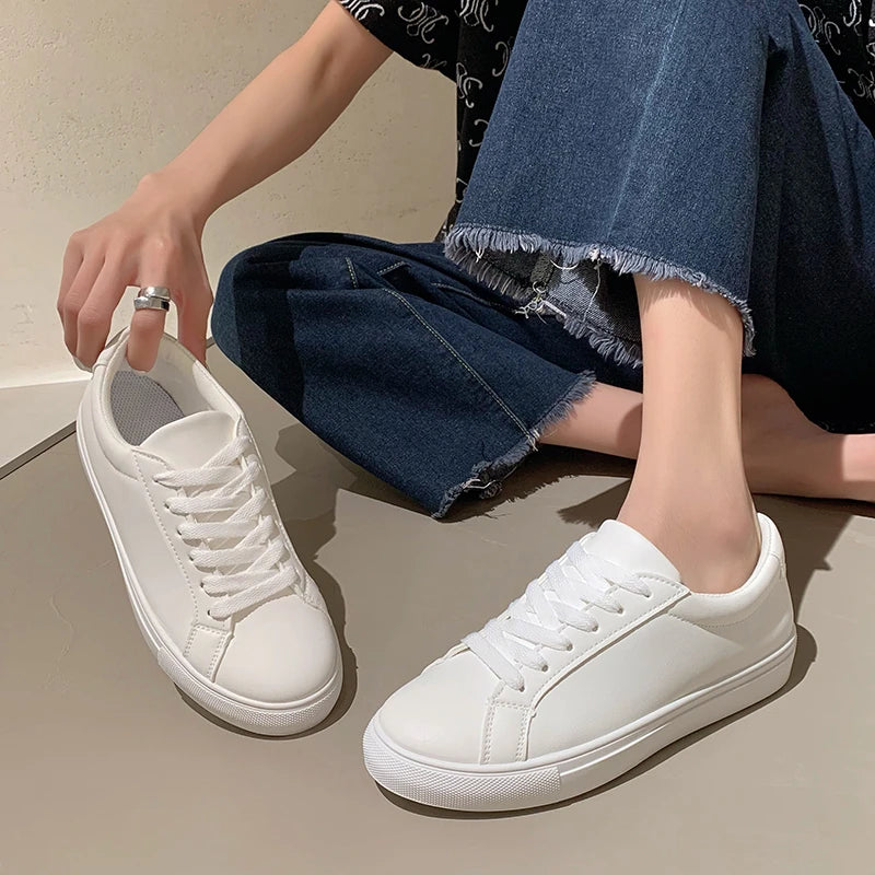 Baskets en cuir PU blanc pour femme