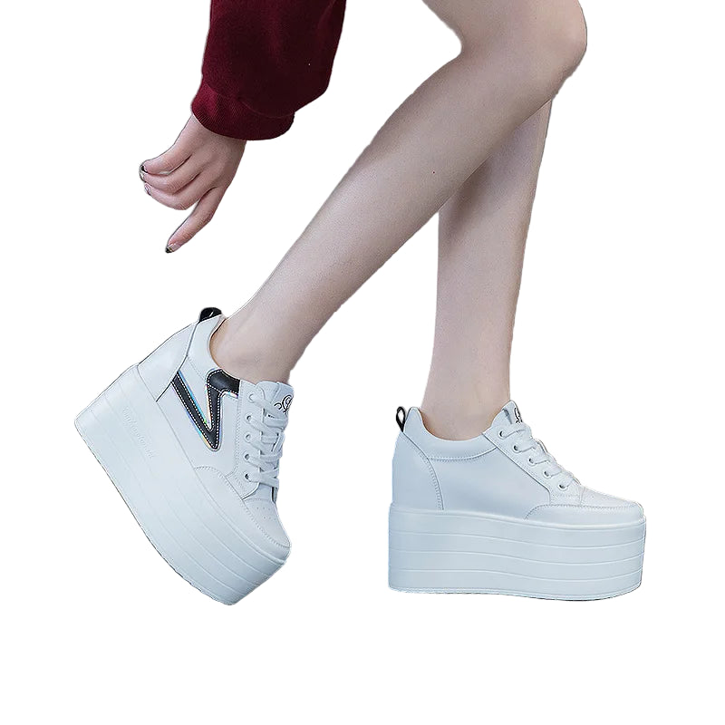 Baskets en cuir véritable à semelle compensée pour femme