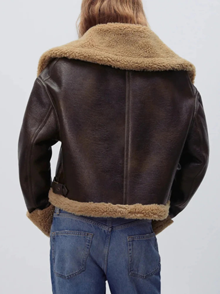 Manteau en faux cuir d(agneau pour femmes