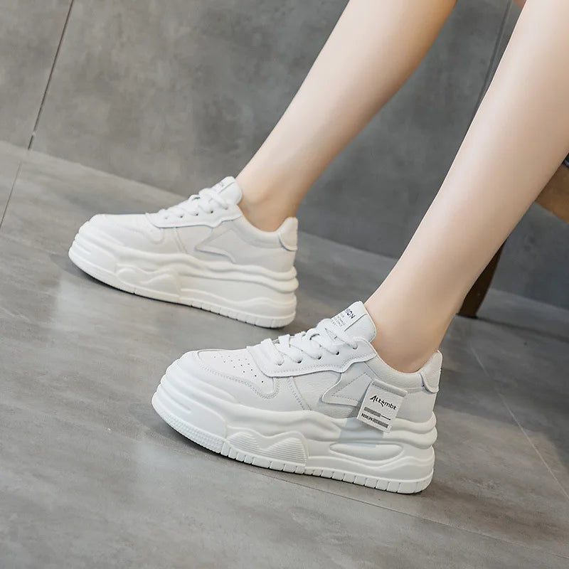 Baskets compensées en cuir de vache véritable pour femme