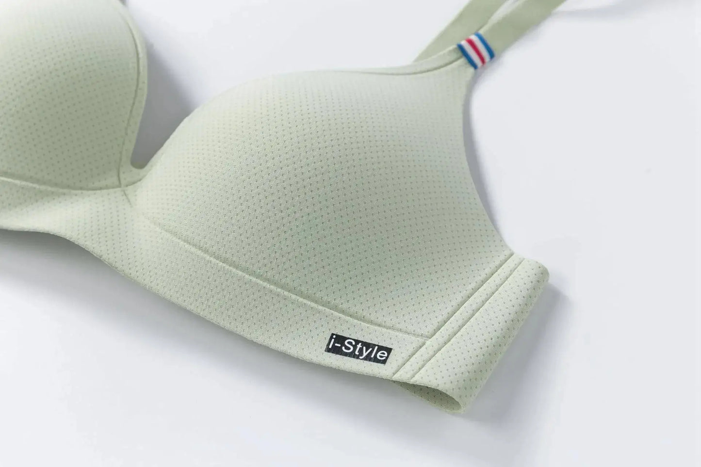 Soutien-gorge une pièce léger et fin pour femme