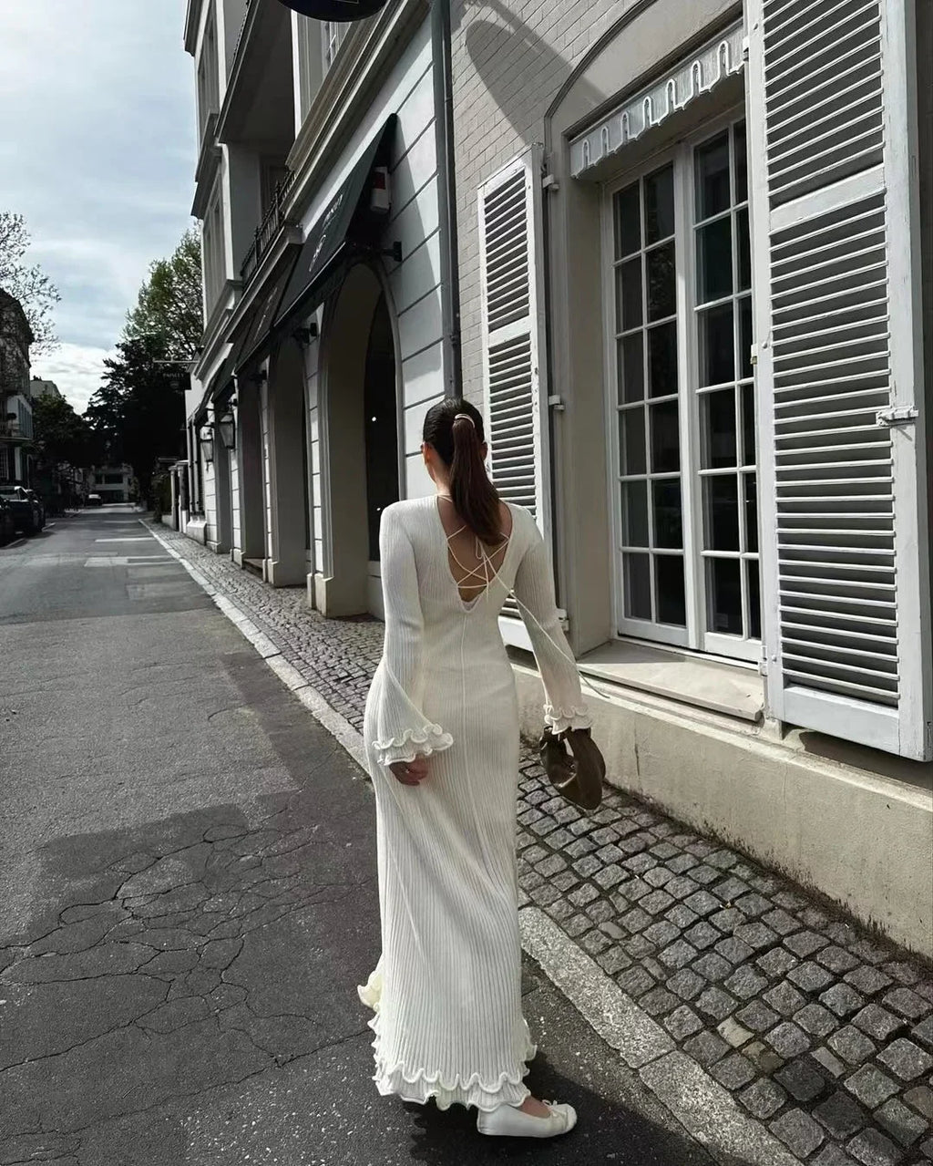 Robe élégante à manches évasées pour femmes